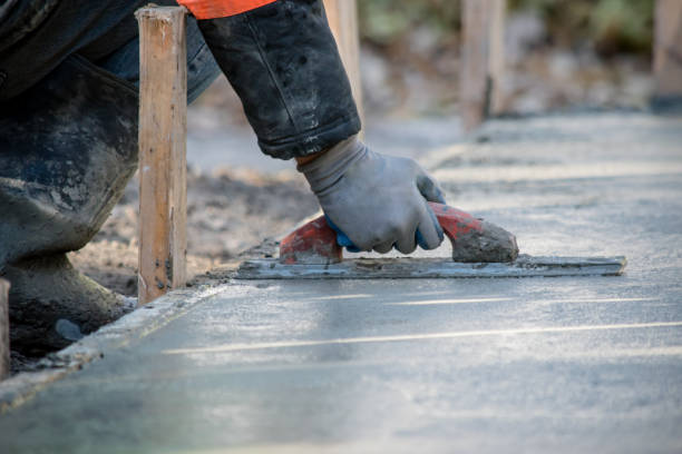 Best Concrete Driveway Installation  in Willoughby Hills, OH